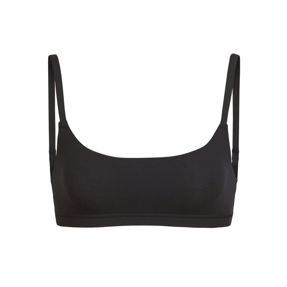 Skims Fits Everybody Scoop Bralette in Onyx